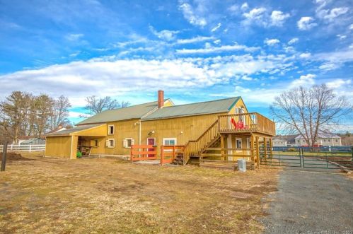 31 Wells Rd, Granby CT  06035-1604 exterior