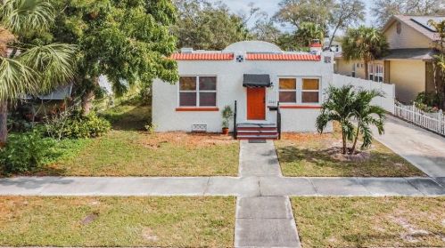 2540 Oakdale St, Saint Petersburg, FL 33705-3264