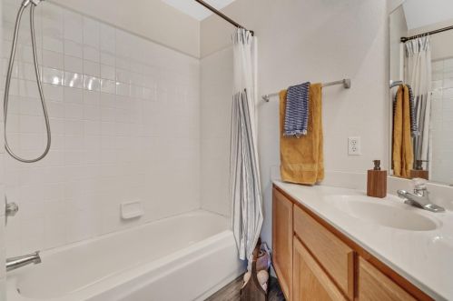 8011 Andante Dr, Citrus Heights CA  95621-1402 exterior