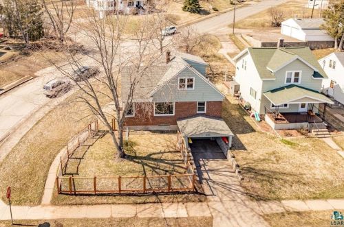 801 Skyline Pkwy, Duluth MN  55805-1149 exterior