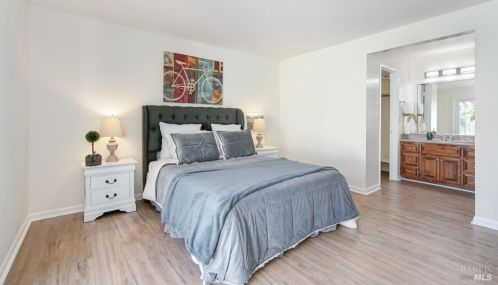 681 Seville Ln, Vacaville CA  95688-2044 exterior