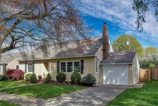 7326 Hurst Ave, Portland OR  97203-4730 exterior