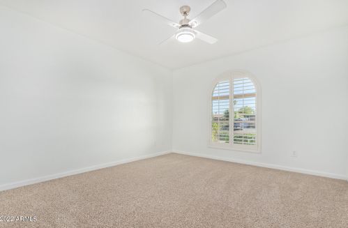 11826 38th Pl, Phoenix AZ  85028-1448 exterior