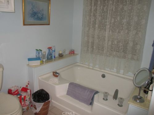 5200 Irvine Blvd, Irvine CA 92620-2013 exterior