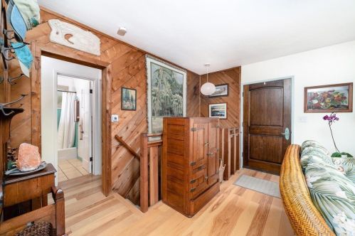 4438 Pescadero Ave, San Diego CA 92107-3629 exterior