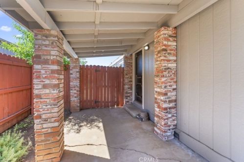 24799 Split Rail Rd, Wildomar CA  92595-9266 exterior