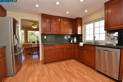 984 Springview Cir, San Ramon CA  94583-4721 exterior