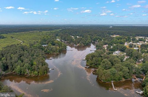 26 Mount Holly Ct, Montross VA  22520-4110 exterior