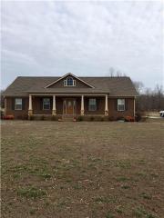 48 Cranford Rd, Elora, TN 37328-4024