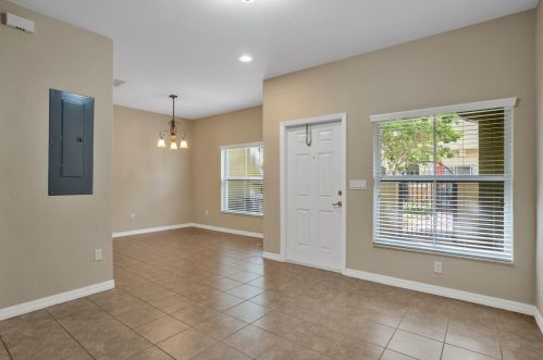145 Monterey Bay Dr, Boynton Beach, FL 33426-8438