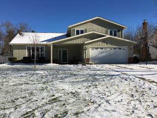 329 Brad Dr, Brunswick, OH 44212-1426