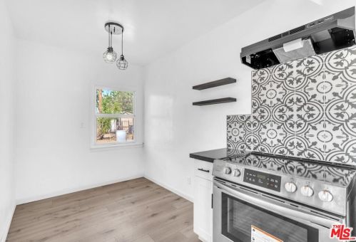 708 Weber Ave, Fresno CA  93728-2938 exterior