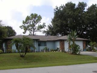 841 Haverhill Ave, Sebastian, FL 32958-4477