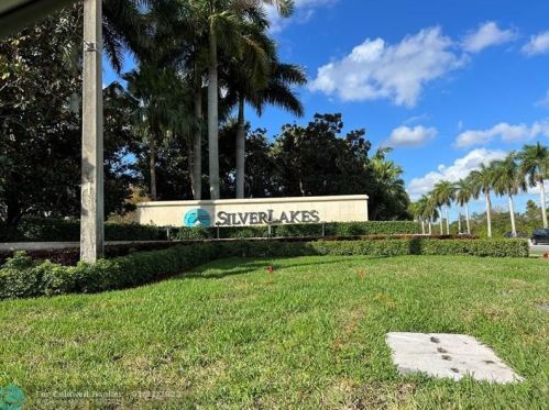 3591 177th Ave, Hollywood FL  33029-1666 exterior