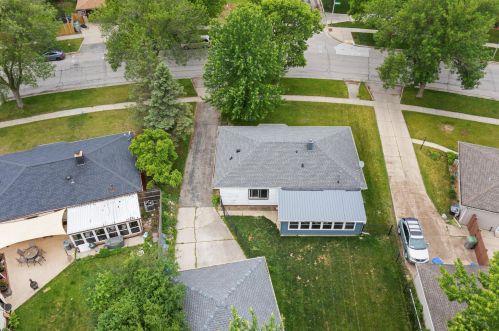 3755 Parnell Ave, Milwaukee WI  53221-3955 exterior