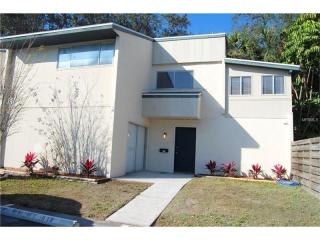 1033 Longfellow Ct, Sarasota, FL 34243-1240