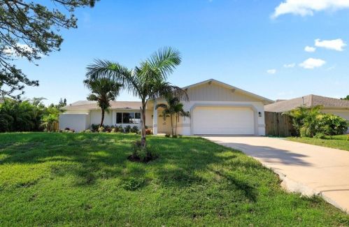 650 Concha Dr, Sebastian, FL 32958-6602