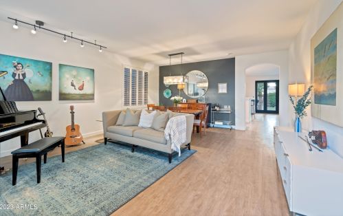6104 Teresa Dr, Chandler, AZ 85249-4887