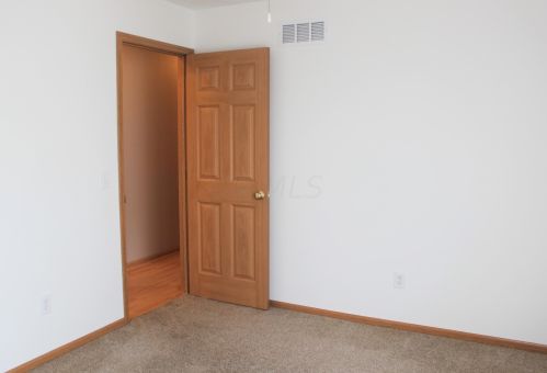 1290 Sassafras Ln, Marysville OH  43040-8032 exterior