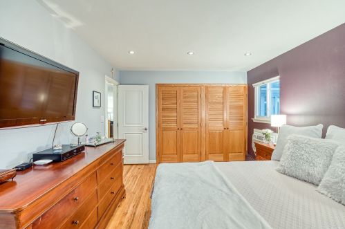 2534 Malibu Rd, North Bellmore NY  11710-5122 exterior