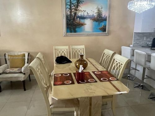 2773 54th St, Hialeah FL  33016-4083 exterior