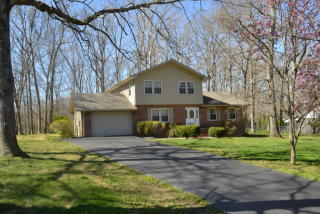 245 Hickory Hollow Dr, Crossville, TN 38555-4786