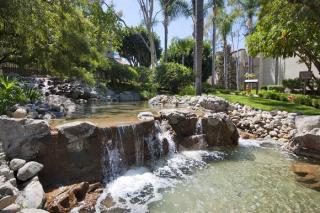7077 Alvern St, Los Angeles CA  90045-1900 exterior
