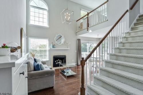 239 Long Meadow Rd, Bedminster, NJ 07921-1924