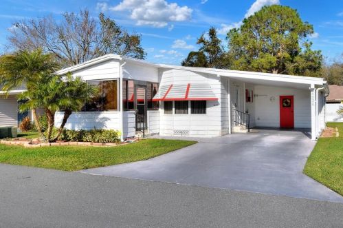 4826 Colonnades Cir, Lakeland FL  33811-1526 exterior