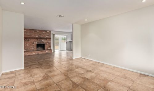 602 Behrend Dr, Phoenix, AZ 85027-4436