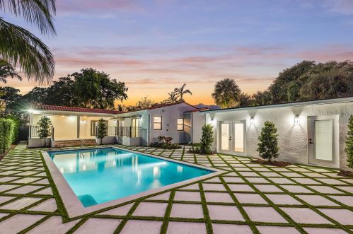 419 26th St, West Palm Beach FL  33407-5413 exterior