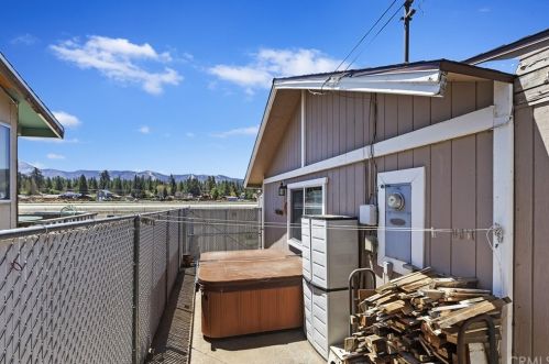 1037 Mountain View Blvd, Big Bear City CA  92314 exterior