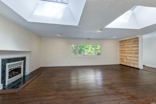 5372 Montecito Ave, Santa Rosa CA 95404-1954 exterior