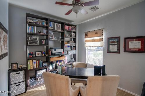 1156 Vermont Dr, Gilbert, AZ 85295-8210