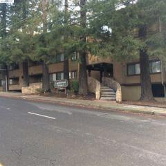 26937 Hayward Blvd, Hayward CA  94542-2064 exterior