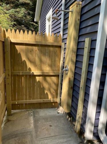 16 Titus Rd, Poughkeepsie NY  12603-1438 exterior