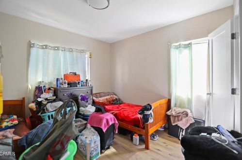 231 Roosevelt Ave, Oxnard CA  93030-0054 exterior