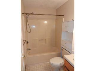 33 Niblick Cir, Coventry RI  02816-5786 exterior
