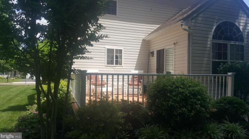 227 Pennford Pl, Boothwyn PA  19060-4407 exterior