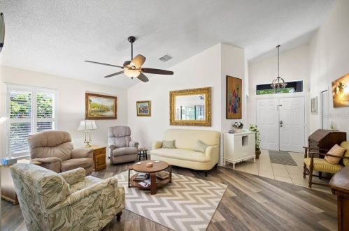 1167 Mistwood Dr, Tarpon Springs, FL 34688-9209