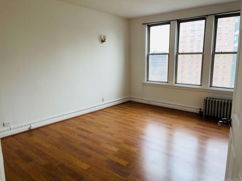 1366 Clay Ave, Bronx NY  10456-1701 exterior