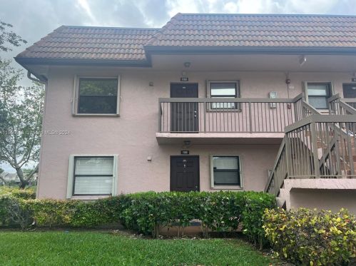 1100 106th Ter, Hollywood FL  33026-3918 exterior