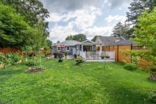 510 Monroe St, Hackettstown NJ  07840-2122 exterior