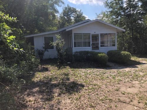 411 13th St, Carrabelle, FL 32322-5030