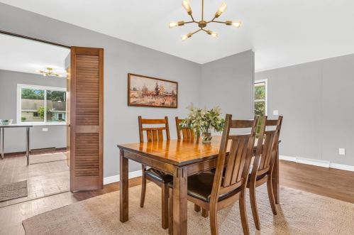 2374 Jenkinson Dr, Pittsburgh PA  15237-6620 exterior