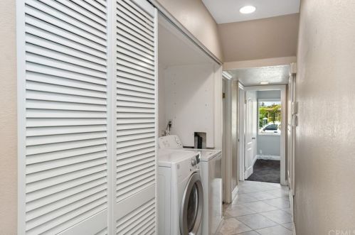 818 South St, Anaheim CA  92805-4415 exterior