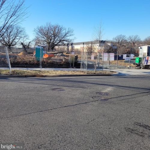 4908 A St, Washington DC  20003-1521 exterior