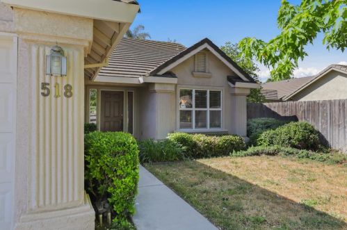 518 Schaffer Dr, Lodi, CA 95240-8866
