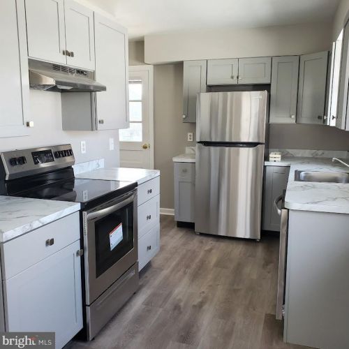 2848 3rd St, Harrisburg, PA 17113-3074
