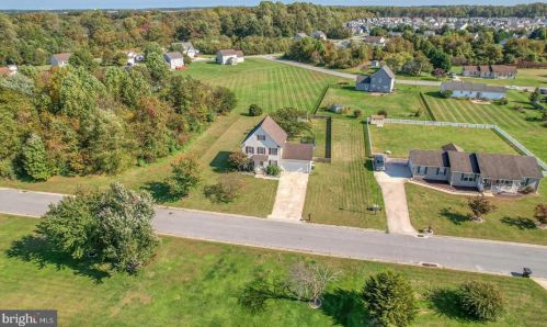317 Chestnut Ridge Dr, Magnolia, DE 19962-1672